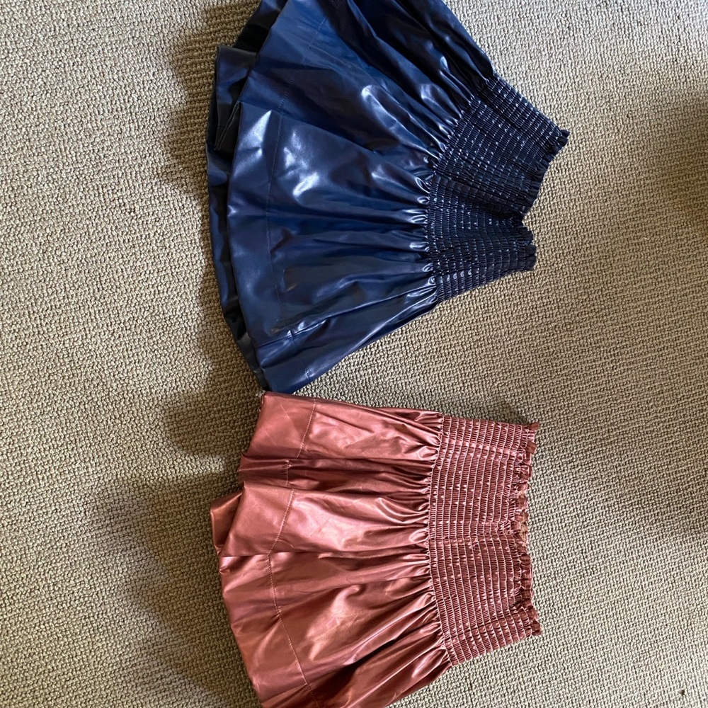 Stylish Women's Skirt Set in Navy and Pink